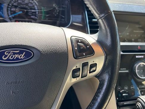 Used 2016 Ford Taurus Limited w/ Equipment Group 301A image 22