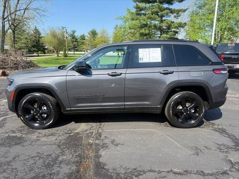 Certified 2024 Jeep Grand Cherokee Altitude AWD/4WD image 6
