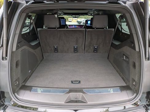 Certified 2025 Cadillac Escalade ESV Sport w/ Touring Package image 14