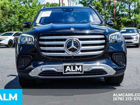 Used 2024 Mercedes-Benz GLS 450 4MATIC image 10