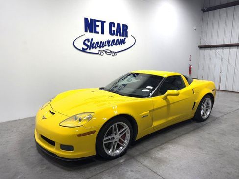 Used 2007 Chevrolet Corvette Z06 w/ Preferred Equipment Group RWD image 5
