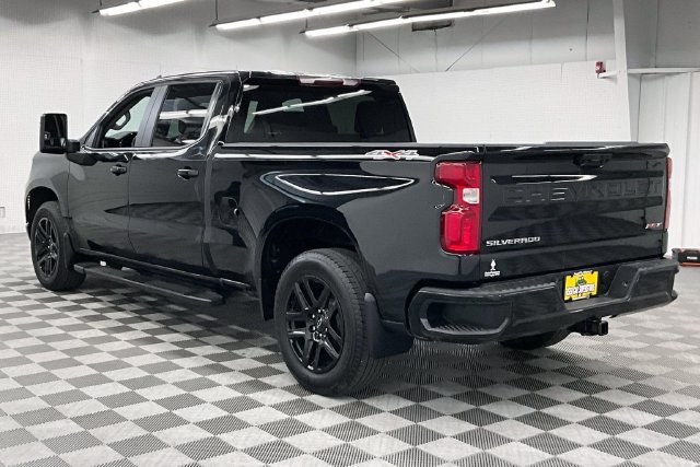 Used 2024 Chevrolet Silverado 1500 RST AWD/4WD image 2