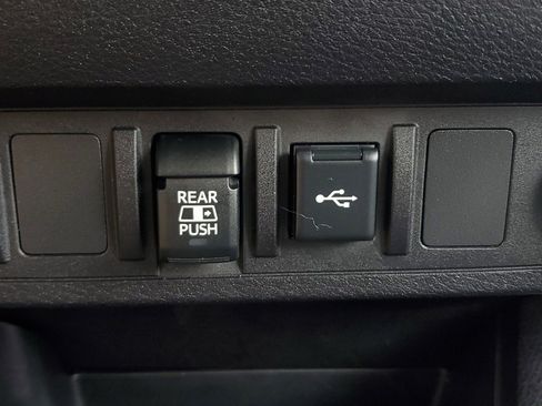 Used 2022 Toyota Tacoma SR5 w/ Technology Package RWD image 28