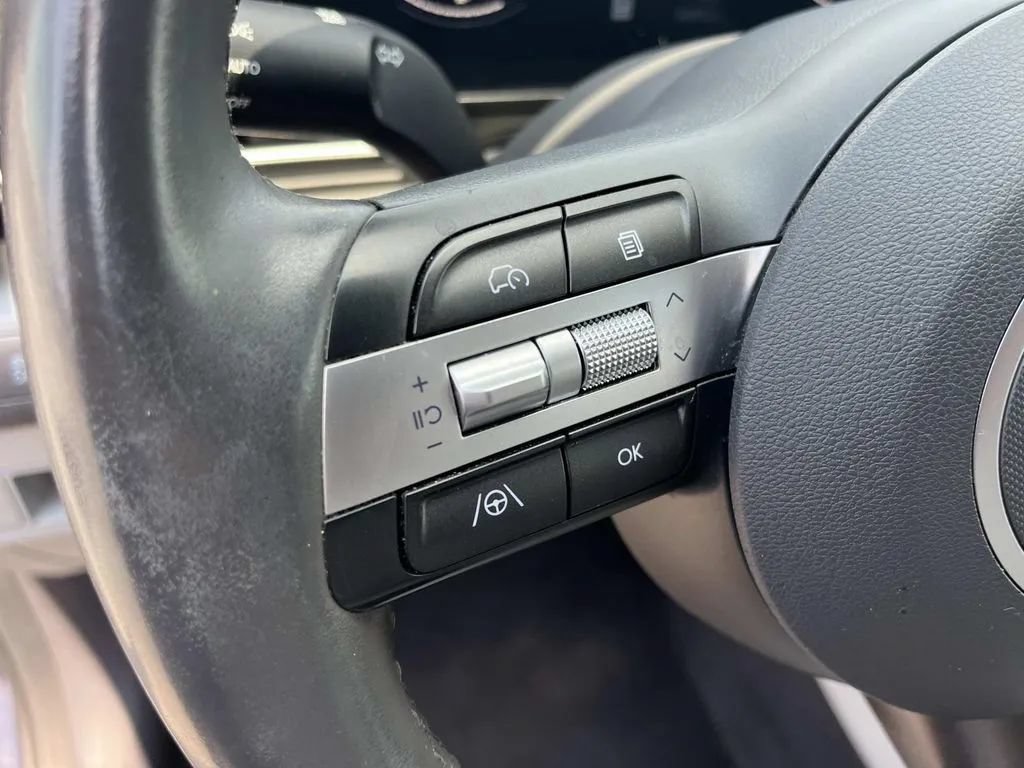 Used 2024 Hyundai Kona SEL FWD image 30