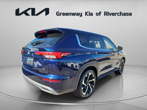 Used 2024 Mitsubishi Outlander SE image 6