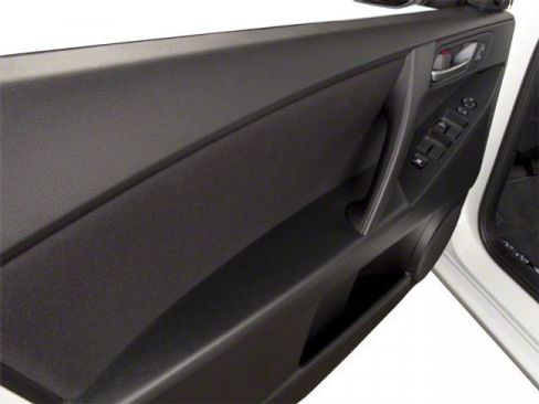 Used 2010 MAZDA MAZDA3 i Touring image 12