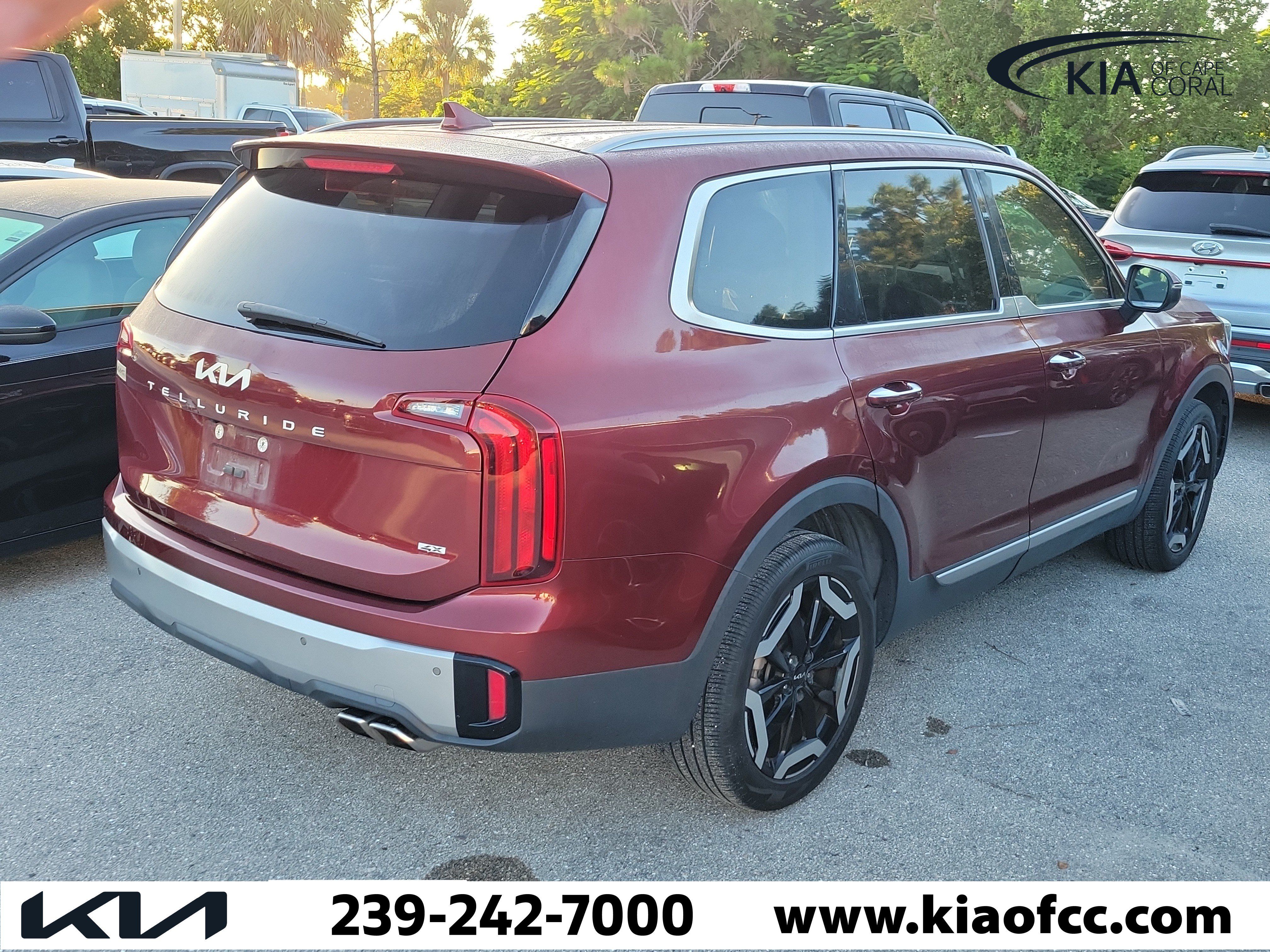 Certified 2023 Kia Telluride S w/ S Sunroof Package AWD/4WD image 6