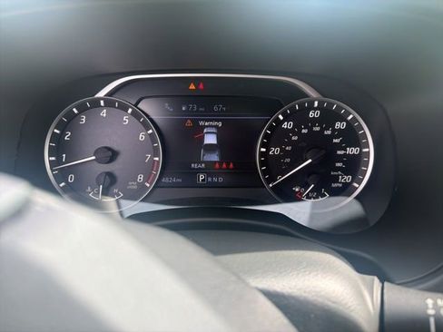 Used 2025 Nissan Frontier SV w/ SV Convenience Package image 5