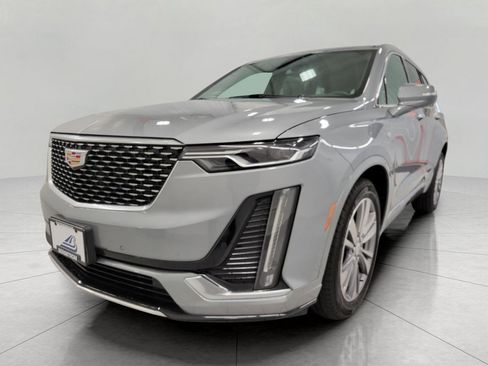 Certified 2025 Cadillac XT6 Premium Luxury image 12