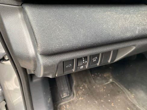 Used 2022 Subaru Outback Premium AWD/4WD image 25