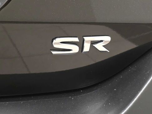 Used 2020 Nissan Kicks SR FWD image 7