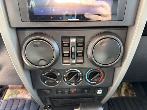 Used 2009 Jeep Wrangler Unlimited Rubicon w/ Trailer Tow Group image 22