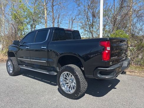 Used 2020 Chevrolet Silverado 1500 High Country image 5