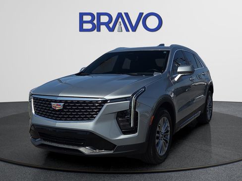 Used 2025 Cadillac XT4 Premium Luxury FWD image 1