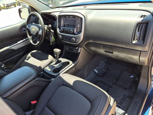 Used 2019 Chevrolet Colorado LT w/ Colorado RST Special Edition AWD/4WD image 29