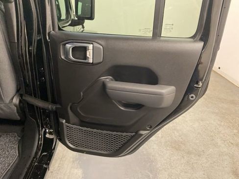 New 2026 Jeep Gladiator Sport AWD/4WD image 27