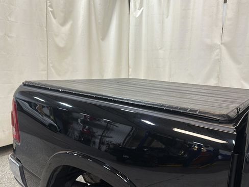 Used 2019 RAM 1500 Laramie image 14