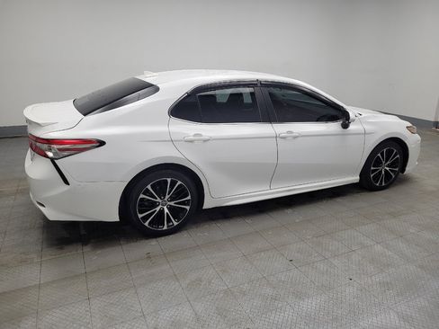 Used 2019 Toyota Camry SE image 10