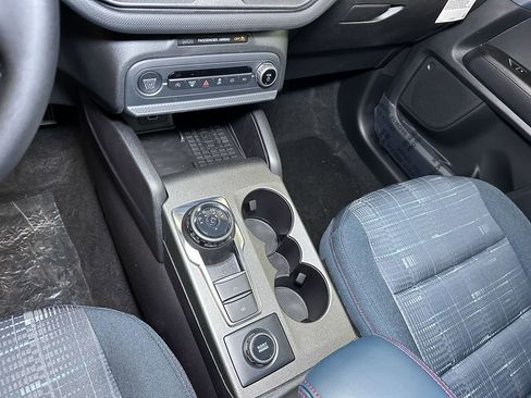 Used 2025 Ford Bronco Sport Heritage w/ Convenience Package image 28