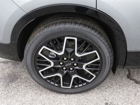 New 2025 Chevrolet Blazer RS w/ Enhanced Convenience Package image 11