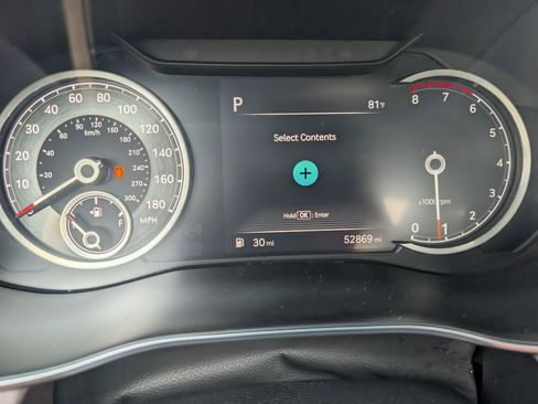 Used 2022 Genesis G70 2.0T w/ Prestige Package image 14