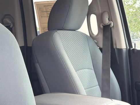 Used 2018 RAM 1500 Express AWD/4WD image 35