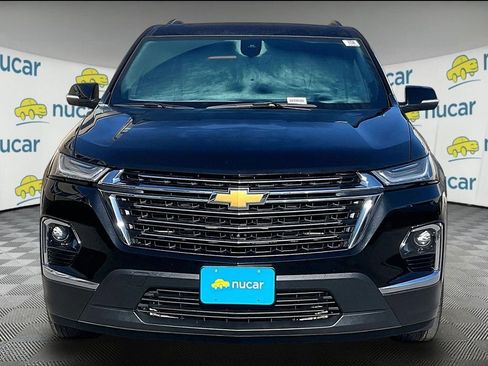 Used 2023 Chevrolet Traverse LT w/ LT Premium Package AWD/4WD image 2