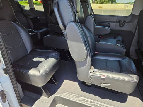 Used 2023 Ford Transit 350 XLT RWD image 11