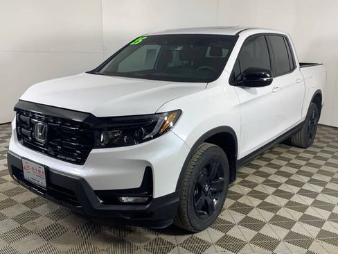 Used 2025 Honda Ridgeline Black Edition image 12