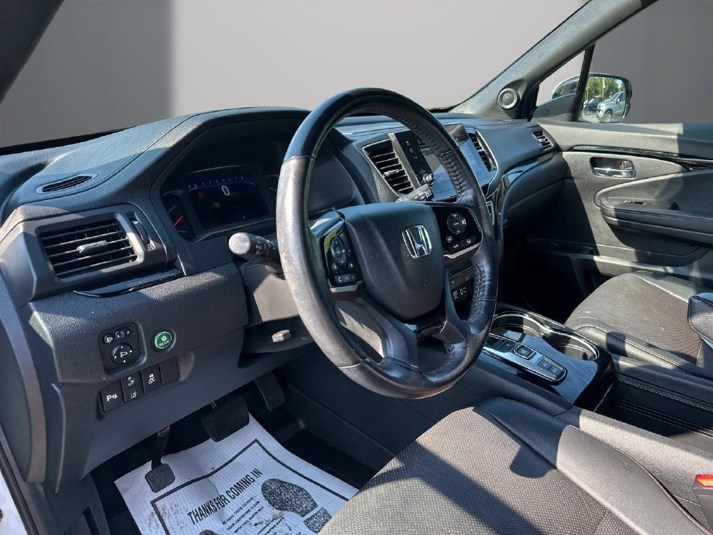 Used 2022 Honda Pilot Black Edition image 13