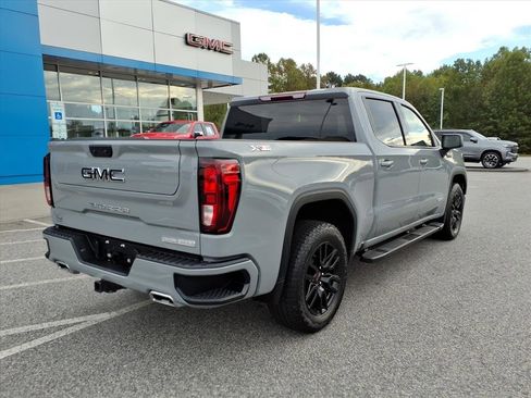 Used 2024 GMC Sierra 1500 Elevation image 3