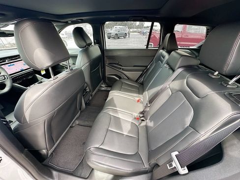 New 2026 Jeep Cherokee Limited AWD/4WD image 32