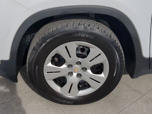 Used 2017 Chevrolet Trax LS image 13