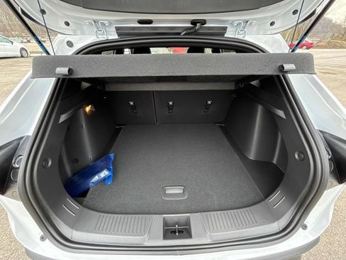 New 2026 Chevrolet Trax RS w/ Driver Confidence Package image 30