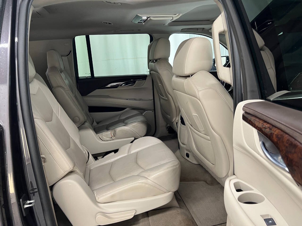 Used 2015 Cadillac Escalade ESV Premium AWD/4WD image 10