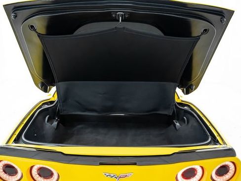 Used 2013 Chevrolet Corvette Coupe w/ 3LT Preferred Equipment Group image 19