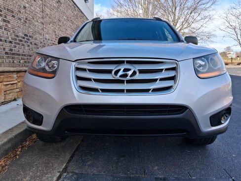 Used 2011 Hyundai Santa Fe GLS image 8