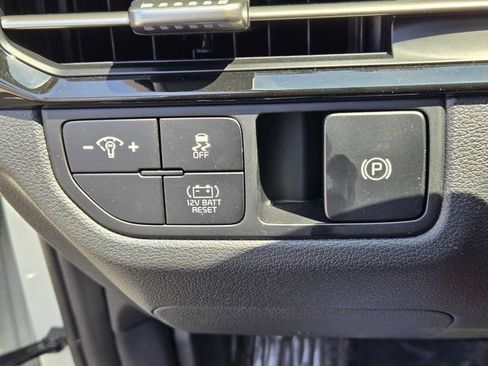 New 2026 Kia Sportage LX FWD image 14