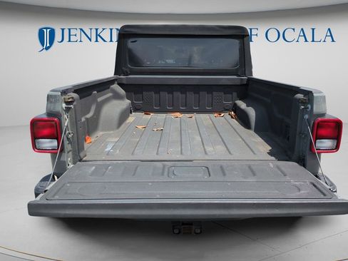 Used 2021 Jeep Gladiator Mojave AWD/4WD image 9