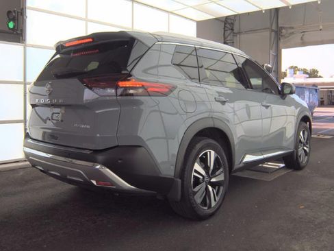Used 2023 Nissan Rogue Platinum w/ Platinum Premium Package FWD image 3