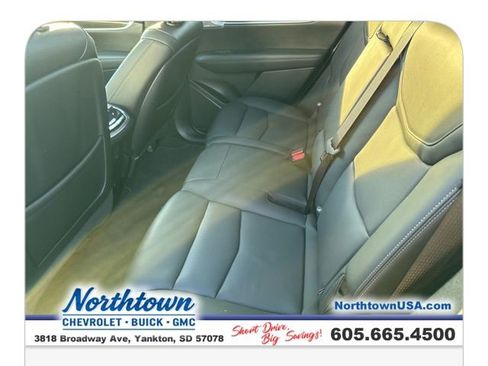 Used 2024 Cadillac XT6 Sport image 15
