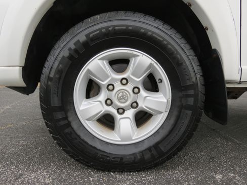 Used 2006 Toyota Tundra SR5 RWD image 9
