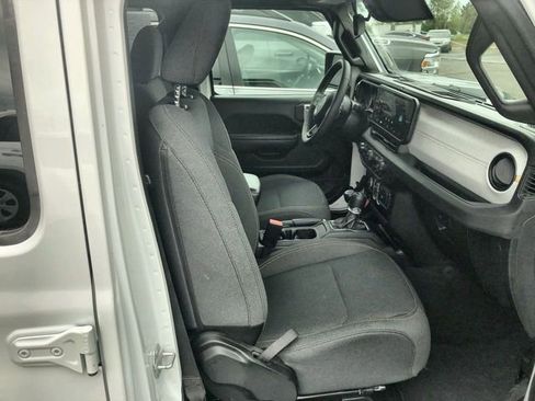 Used 2025 Jeep Wrangler Unlimited Sport AWD/4WD image 23