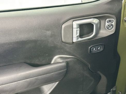 Used 2021 Jeep Wrangler Unlimited Islander image 25