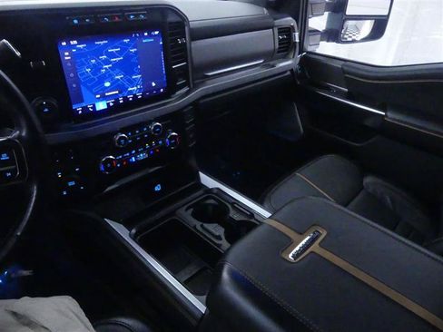 Used 2024 Ford F350 Platinum AWD/4WD image 18