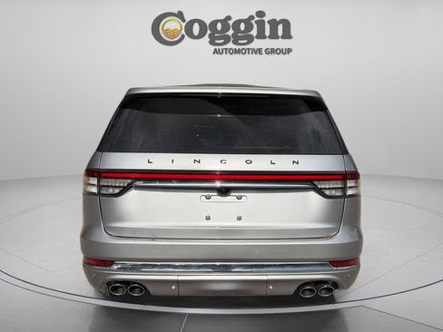 Used 2024 Lincoln Aviator Black Label w/ Dynamic Handling Package image 4