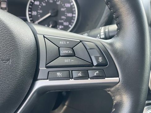 Used 2025 Nissan Sentra SV w/ All-Weather Package FWD image 10