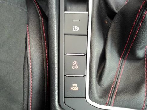 Used 2025 Volkswagen Jetta GLI Autobahn w/ GLI Black Package FWD image 46