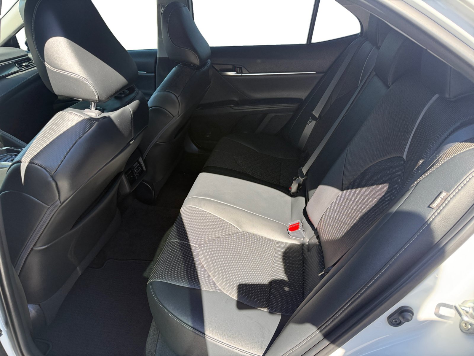 Used 2020 Toyota Camry XSE w/ Driver Assist Package FWD image 16