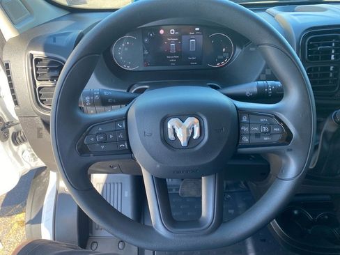 Used 2025 RAM ProMaster 2500 w/ Premium Convenience Group image 10